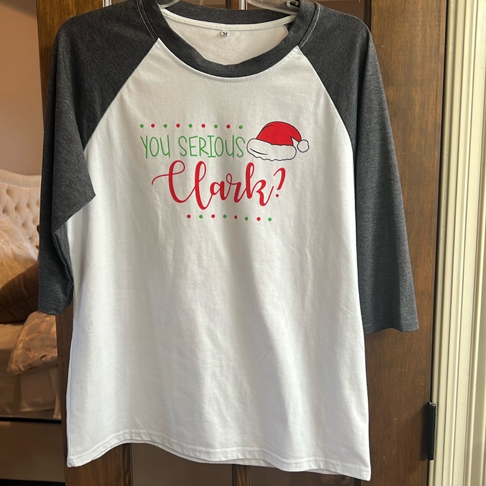 Christmas t-shirt NWOT